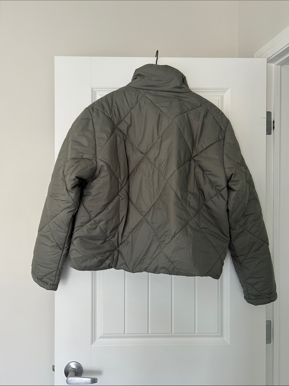 Tentree Cloud Shell Short Puffer - Picture 3 of 7